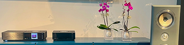 1022ret.Focals-with-credenza-front-horiz