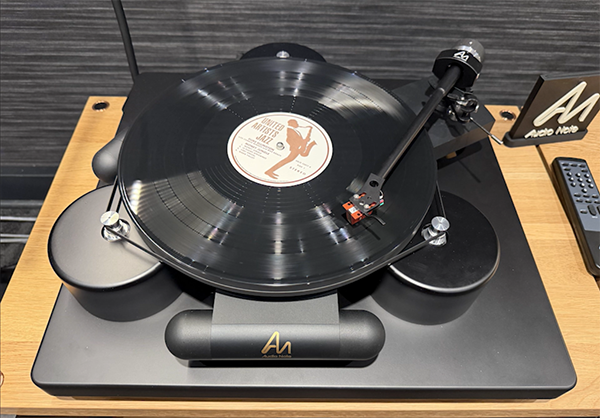  040126.stphmtlaudionoteukturntable.png