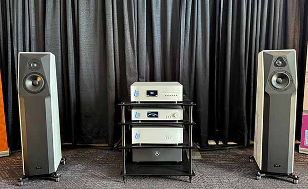  050226.stphaxpona.orpheuspeakspeakers1.jpg