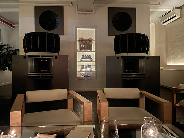 The Equipment Room, a New Bar for Audiophiles, Is Hidden Away in