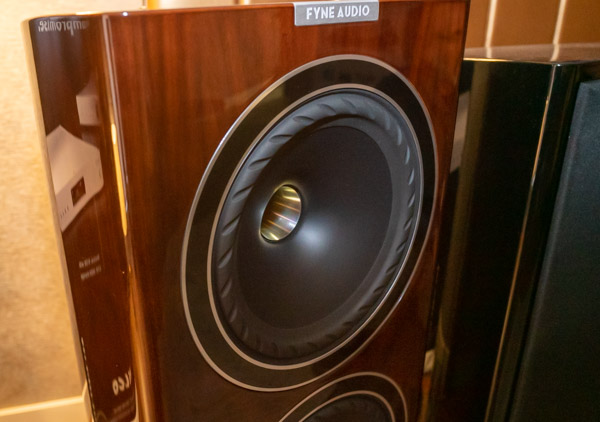 Fine audio sale speakers