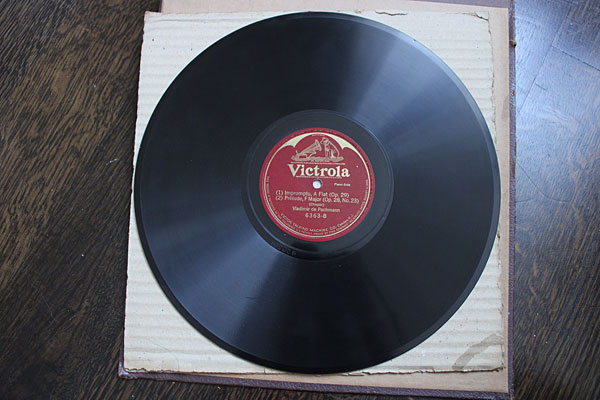 Gramophone Dreams #41: Auris Nirvana headphone amplifier & Focal Stellia  Casque de Musique headphones