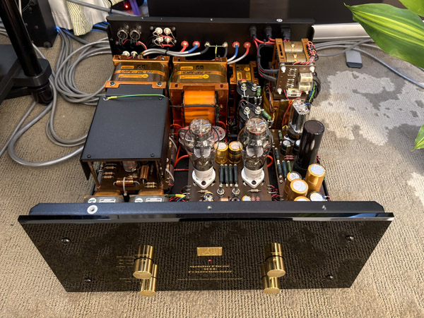 Audio Note UK debuts TT Three Reference and Izvor DAC | Stereophile.com